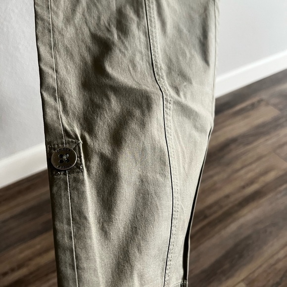 Chico’s Army Green Pull On Utility Pant - NWOT - Chico’s size 1 / Medium - Picture 4 of 6
